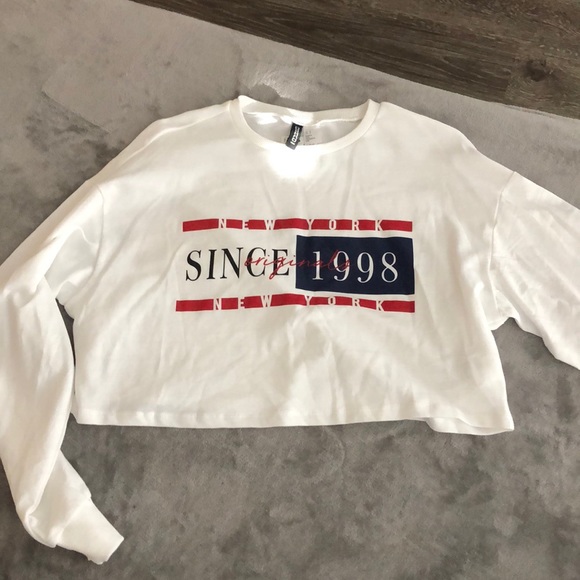 😍 H&M divided cute crop top 🙌🏻😀 - Picture 2 of 3